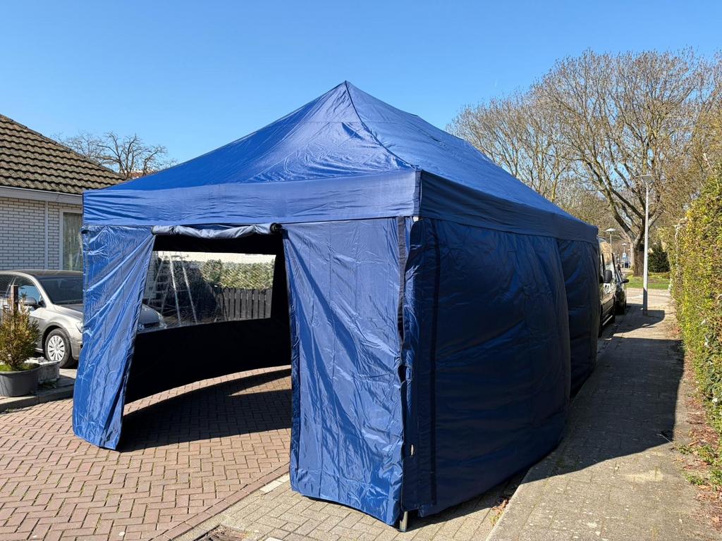 Easy up partytent te huur 8x4 met zijdoeken, Hobby en Vrije tijd, Ophalen, Nieuw, Overige