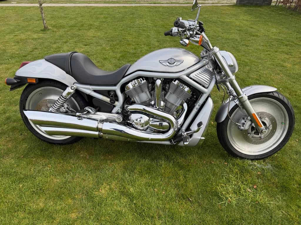 HarleyDavidson VRod2003 Centennial - Ghost Flames -Screaming, 2 cilinders, Sportuitlaat, Particulier, Meer dan 35 kW