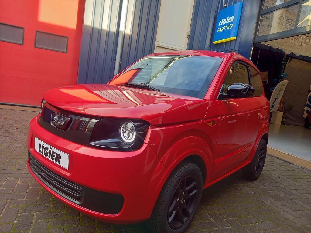 LIGIER Myli Diesel IDEAL NIEUW! brommobiel, Auto's, Automaat, 8 pk, Radio, Bedrijf