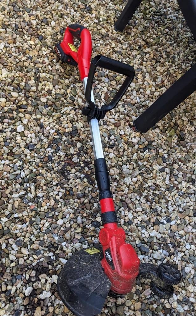 Ferm Grastrimmer 20V AX Power Accu - Zo goed als nieuw, Ophalen, Accu, 30 tot 50 cm, Ferm