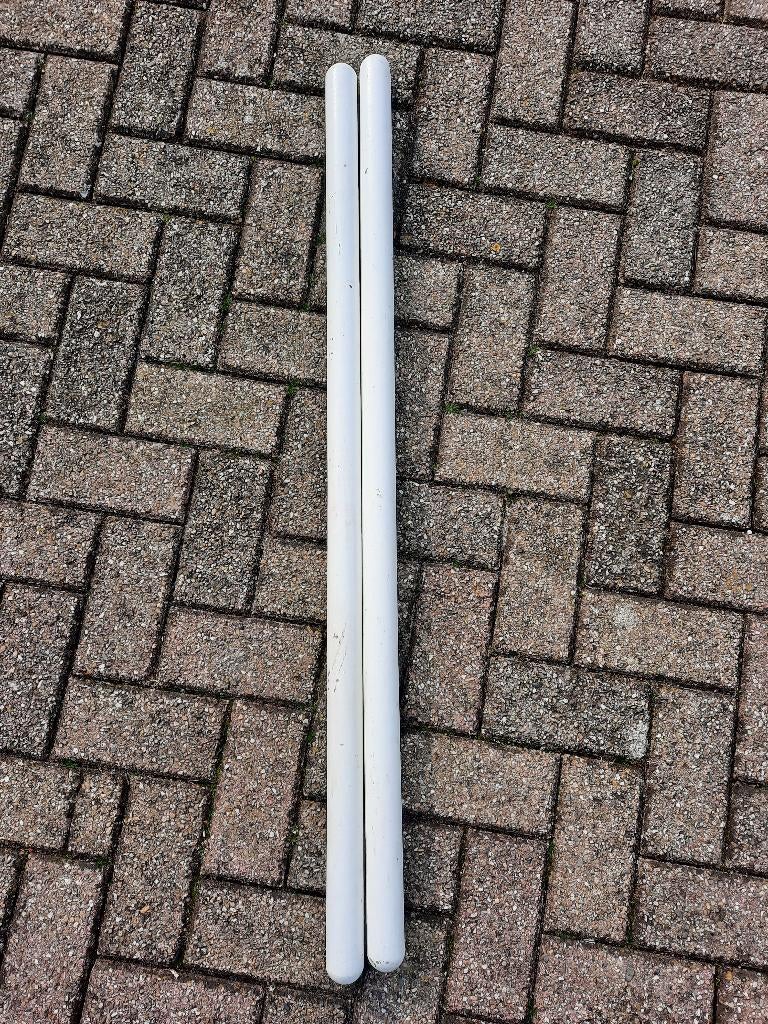 Trapleuning rond meranti hout - 1.10 m Ø 45 mm - 2 stuks -, Doe-het-zelf en Verbouw, Hout en Planken, Ophalen, 25 tot 50 mm, Overige typen