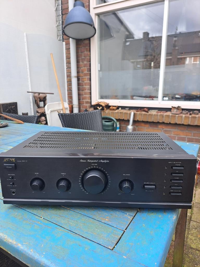 Akai AM-17 versterker., Audio, Tv en Foto, Versterkers en Receivers, Zo goed als nieuw, Ophalen, Overige merken, Minder dan 60 watt