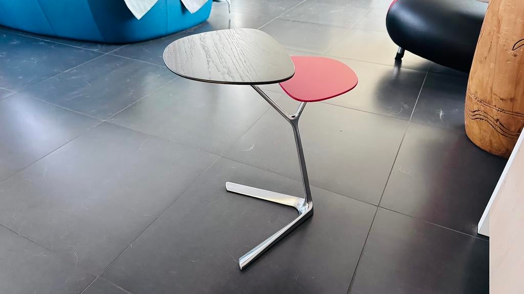 Leolux Portello Bijzettafel, Huis en Inrichting, Tafels | Bijzettafels, Ophalen, Minder dan 45 cm, Minder dan 55 cm, Gebruikt