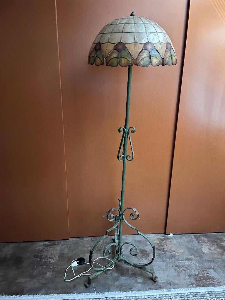 Prachtige Tiffany style vloerlamp Art nouveau, Huis en Inrichting, Lampen | Vloerlampen, Ophalen, Gebruikt, Overige materialen