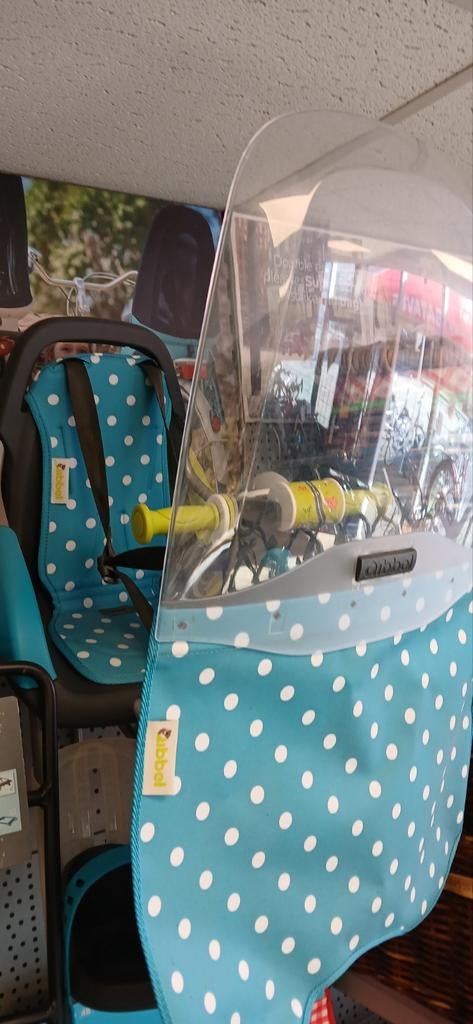 Qibbel voorzitje met windscherm en toybar, Ophalen, Nieuw, Qibbel