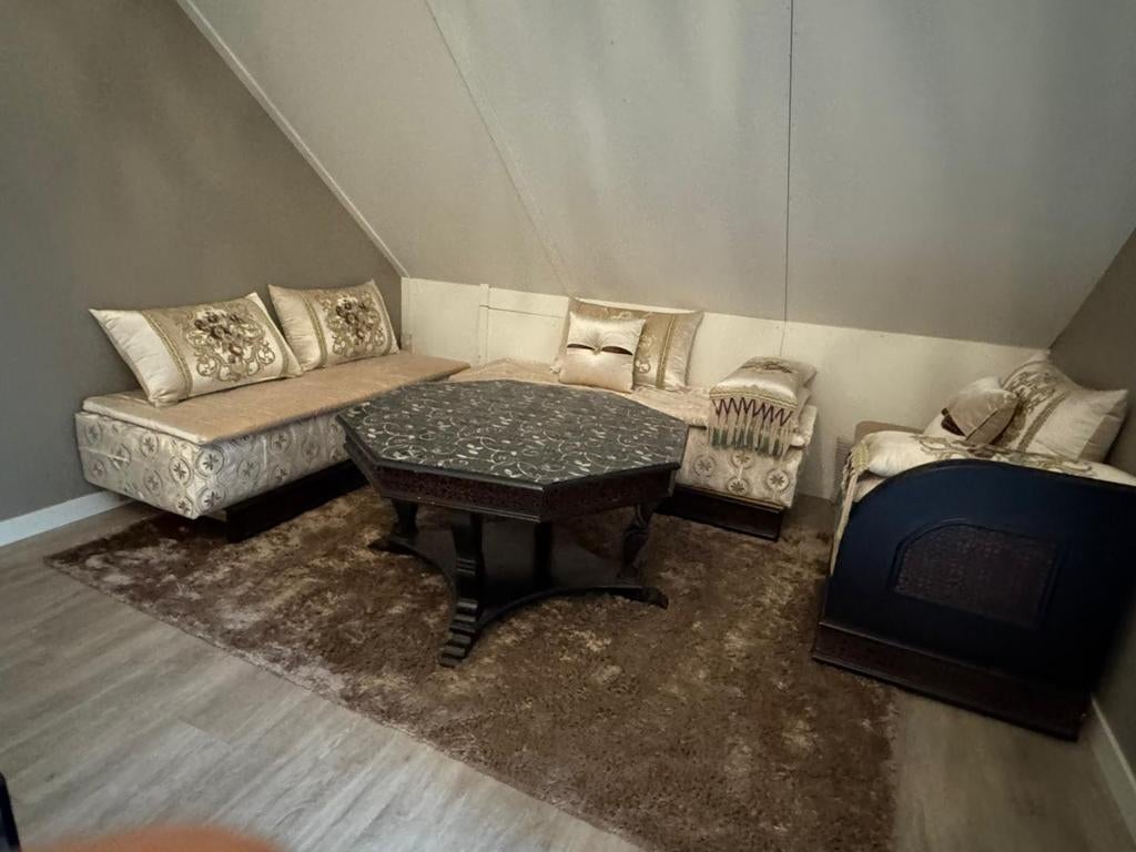 Marokkaanse bankstel sedari + salontafel, Ophalen of Verzenden