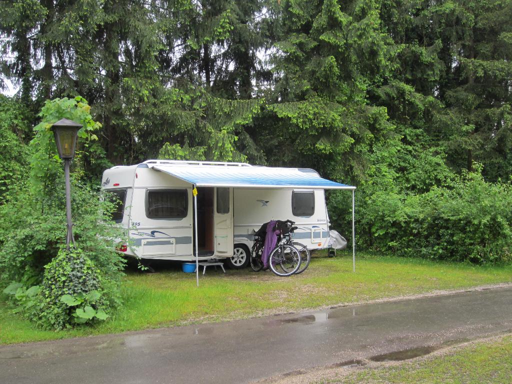 Fendt Bianco Classico 495 TFB maart 2008, Caravans en Kamperen, Caravans, Particulier, tot en met 4, 1250 - 1500 kg, Rondzit, Fendt