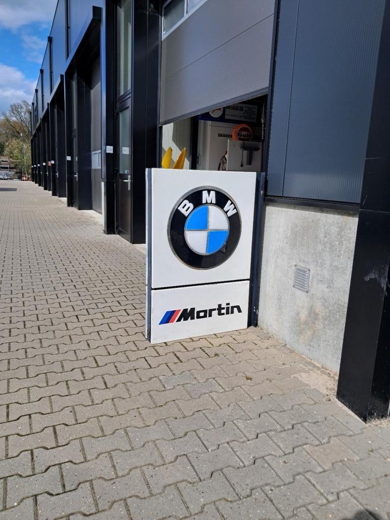 Originele BMW dealer reclame 122cm, 2 zijdige BMW reclame, Verzamelen, Merken en Reclamevoorwerpen, Gebruikt, Reclamebord, Ophalen