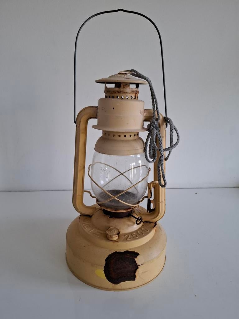 Vintage Dietz 2500 stormlantaarn, Ophalen