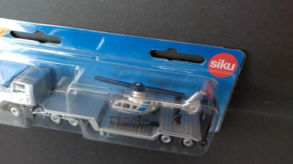 Scania Torpedo heli Polizei 1;87 Siku Pol, Hobby en Vrije tijd, Schlittenbacherstrasse 60 Lüdenscheid Germany, Nieuw, Ophalen of Verzenden