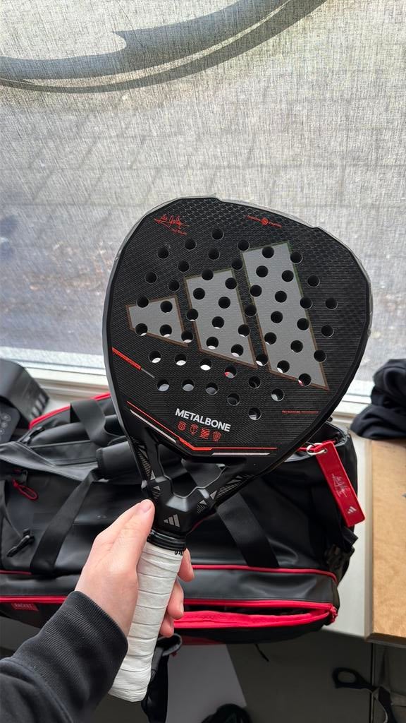 Padel racket: adidas-metelbone 2026, Ophalen of Verzenden, Zo goed als nieuw