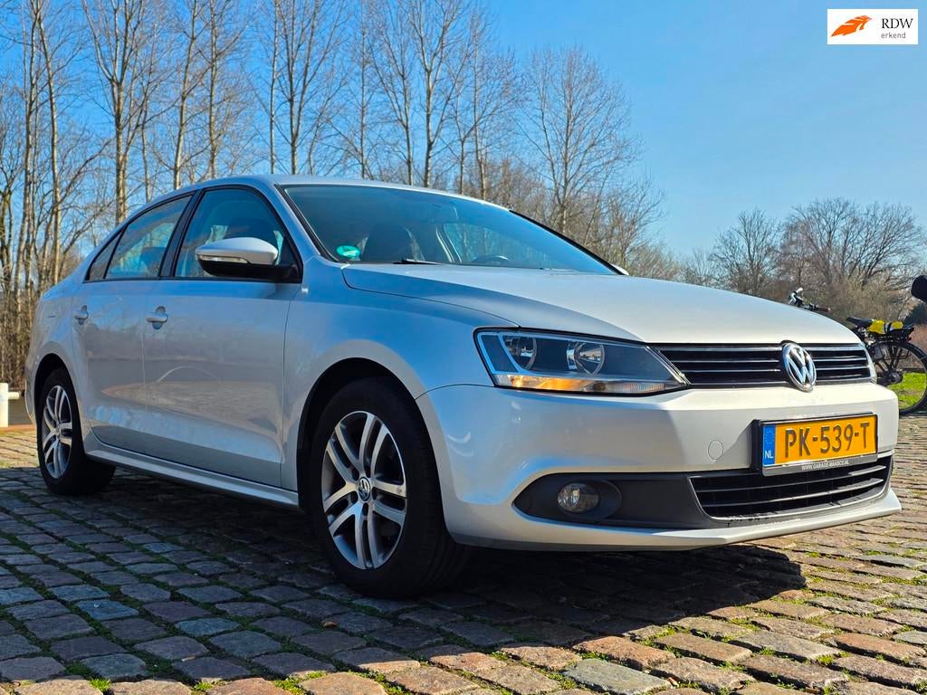Volkswagen Jetta 1.2 TSI Trendline 1e eigenaar volledig onde, Voorwielaandrijving, Euro 5, Gebruikt, 4 cilinders