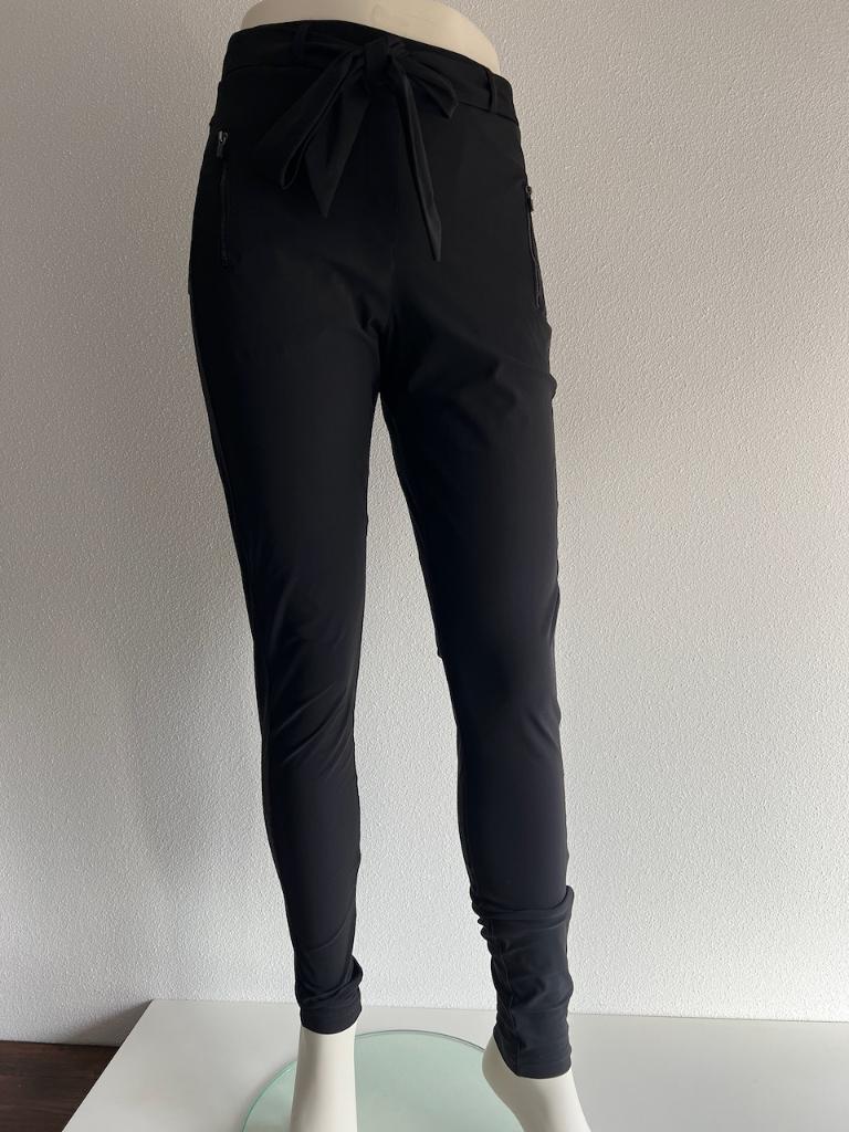 Studio Anneloes zwarte Margot Trousers - S - travelstof, Kleding | Dames, Broeken en Pantalons, Studio Anneloes, Zwart, Ophalen of Verzenden