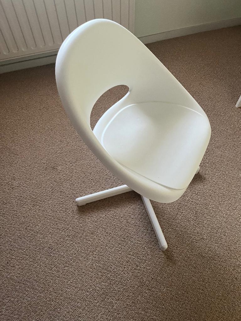 IKEA kinderburostoel, Ophalen, Zo goed als nieuw, Wit, Bureaustoel