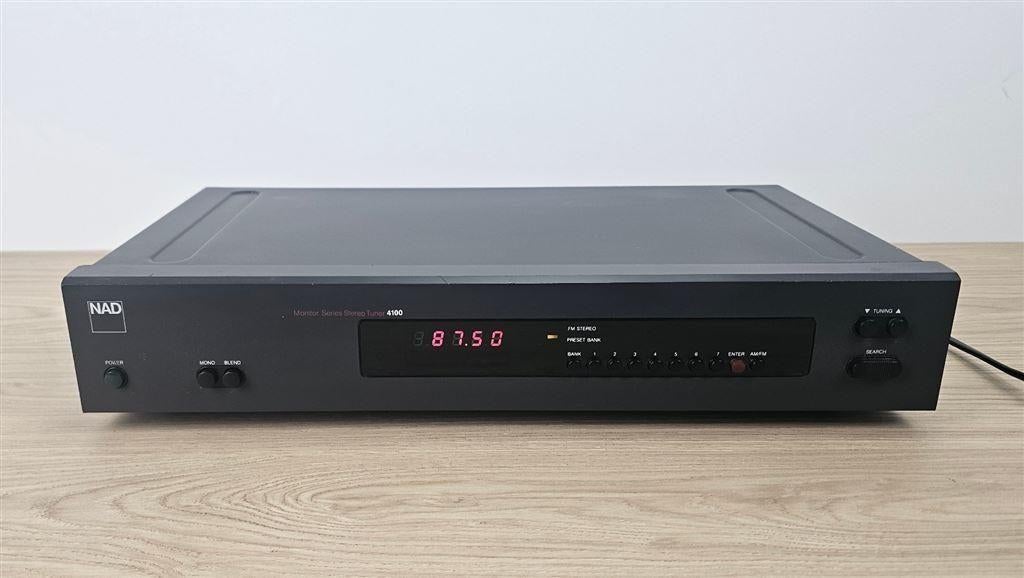 NAD 4100 tuner uit de Monitor-serie, Audio, Tv en Foto, Ophalen of Verzenden, Zo goed als nieuw