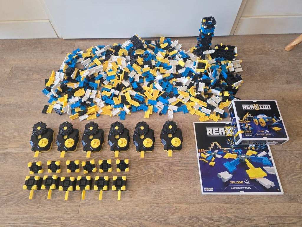 Reaxion - Veel Bouw / Domino Stenen en extra's, Ophalen of Verzenden, Zo goed als nieuw