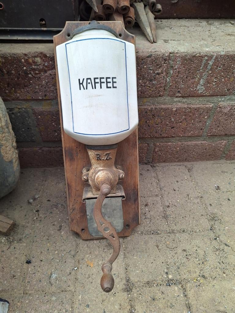 Koffiemolen Zassenhaus, Antiek en Kunst, Ophalen