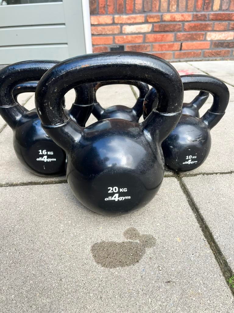 Complete kettlebell set 4 t/m 20 kg – 60 kg totaal, Ophalen, Zo goed als nieuw, Kettlebell