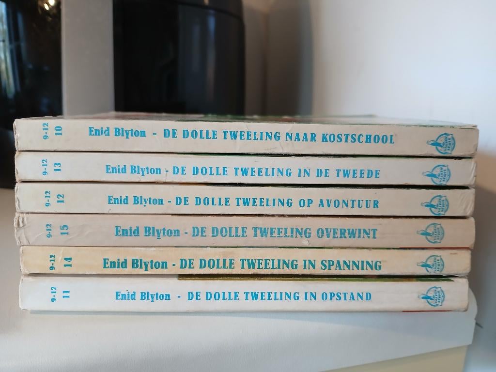 Enid Blyton - Complete serie van De Dolle Tweeling, Ophalen of Verzenden, Zo goed als nieuw, Enid Blyton