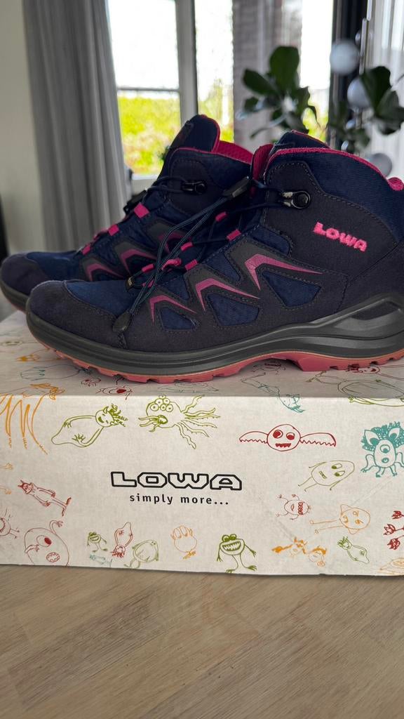 Lowa wandelschoenen kids - maat 39, Ophalen, Blauw, Gedragen, Wandelschoenen of Bergschoenen