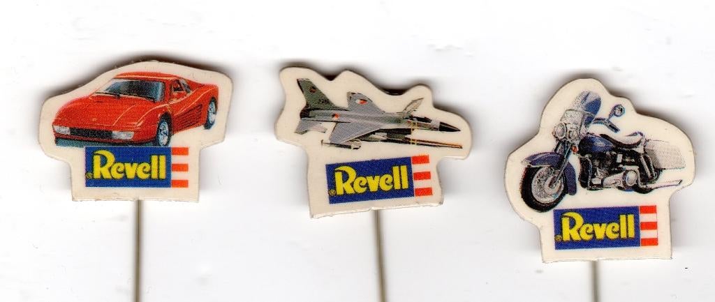 3 speldjes REVELL MODELBOUW SPORTAUTO STRAALJAGER MOTERFIETS, Ophalen of Verzenden, Gebruikt, Overige onderwerpen