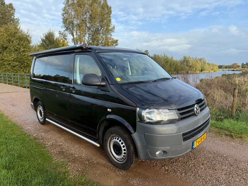 Volkswagen transporter t5 camper, recent omgebouwd! 4 pers., Buscamper of Camperbus, Volkswagen, Particulier, 4 tot 5 meter