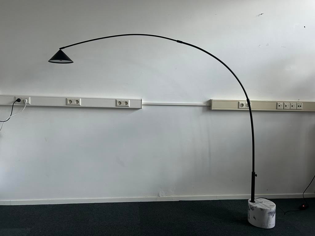 Hinoo - Floor Lamp, Ophalen, Zo goed als nieuw, 150 tot 200 cm