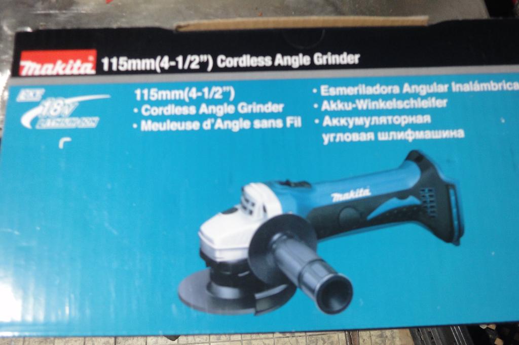 Makita haakse accuslijper, Doe-het-zelf en Verbouw, Gereedschap | Slijpmachines, Ophalen of Verzenden, Nieuw, Minder dan 700 watt