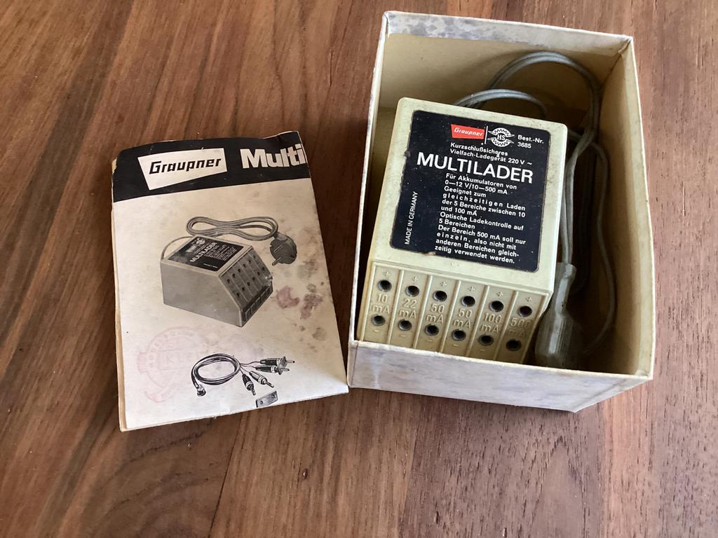 Graupner acculader vintage, Ophalen of Verzenden, Gebruikt, Overige schalen, Onderdeel