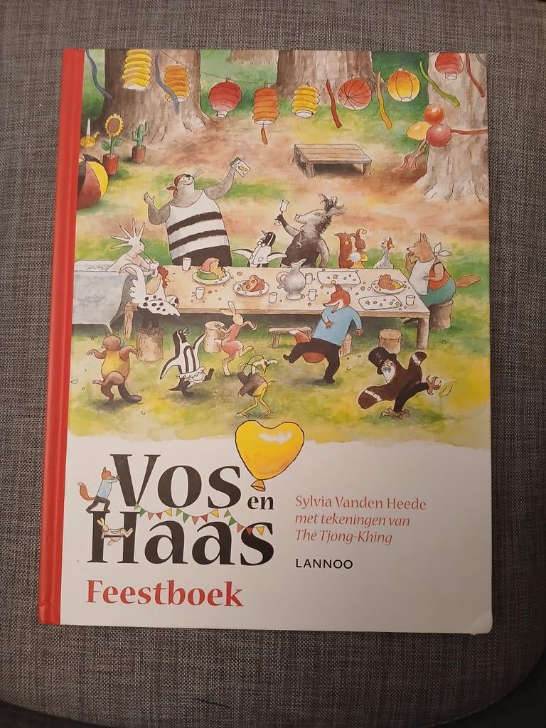 Vos en Haas Feestboek - Kinderboek, Gelezen, Fictie algemeen, Jongen of Meisje, Ophalen of Verzenden