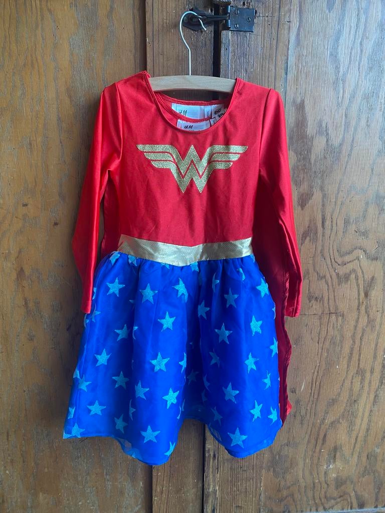 Superwoman carnavalspak mt.98/104, Kinderen en Baby's, Carnavalskleding en Verkleedspullen, Ophalen of Verzenden, Zo goed als nieuw