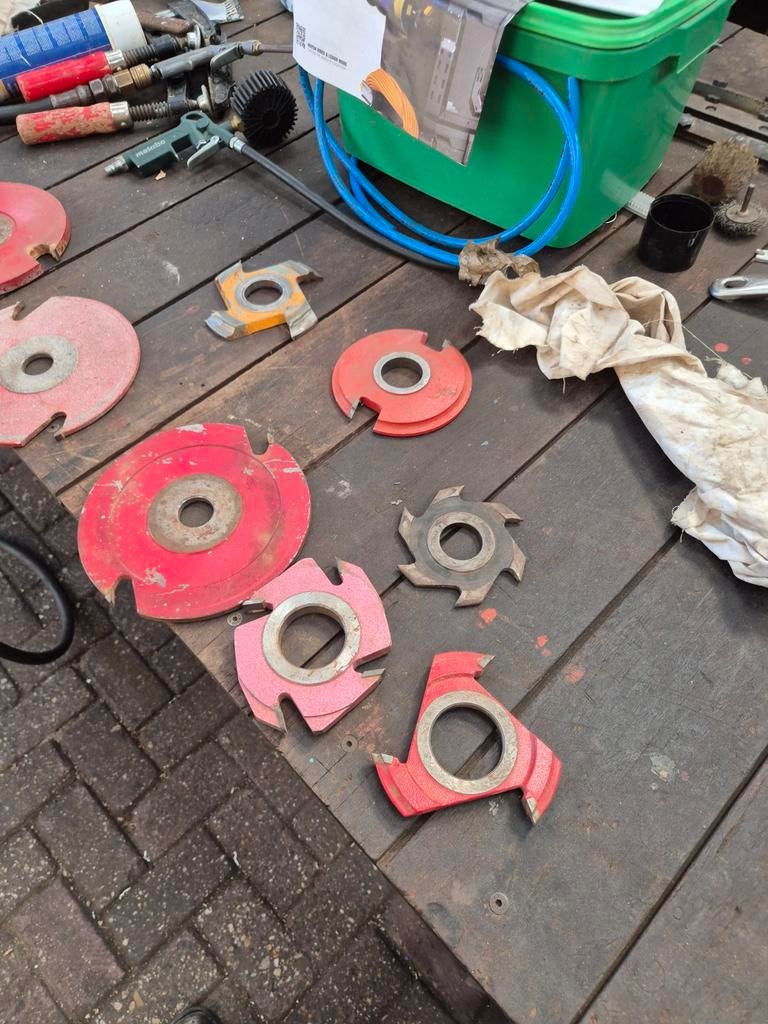 Beitelkoppen, Ophalen