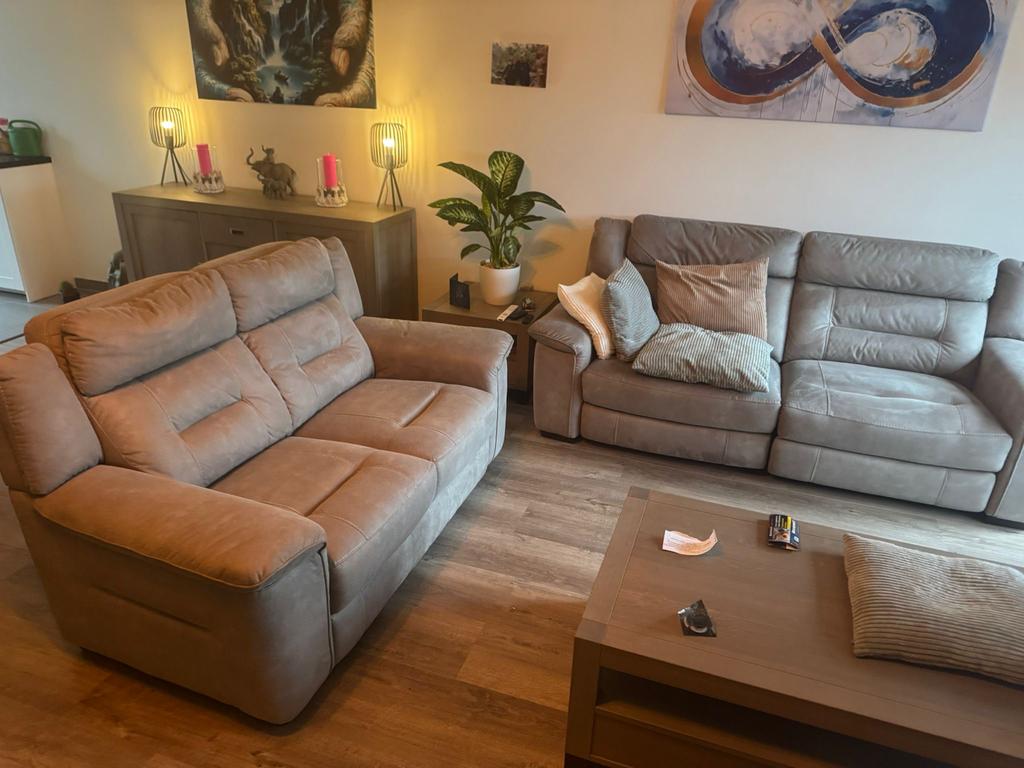 De Bommel 2,5-zits Bank - Elektrisch Verstelbaar - +gagantie, Ophalen, Tweepersoons, 75 tot 100 cm, Zo goed als nieuw