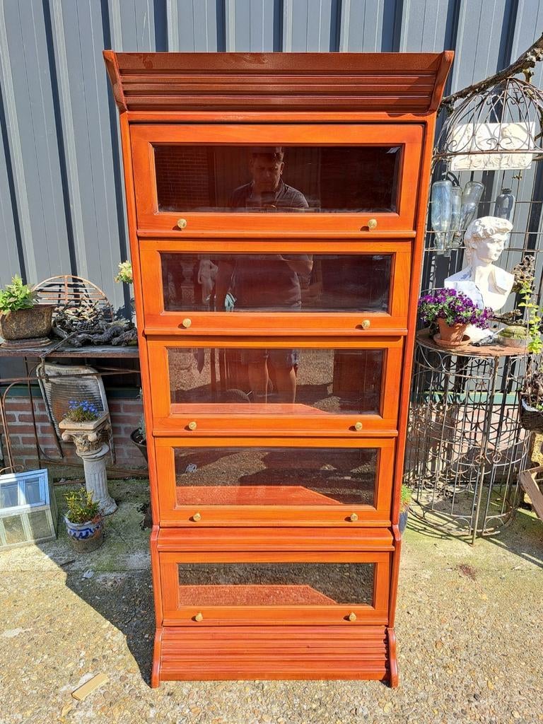 Klassieke Mahonie vitrinekast, boekenkast (Globe Wernicke, Huis en Inrichting, Kasten | Boekenkasten, Ophalen of Verzenden, Zo goed als nieuw