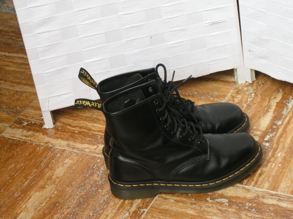 Dr.Martens boots,Mt 42(UK8) als nieuw, Tweedehands, Lage of Enkellaarzen, Ophalen of Verzenden, Dr.Martens