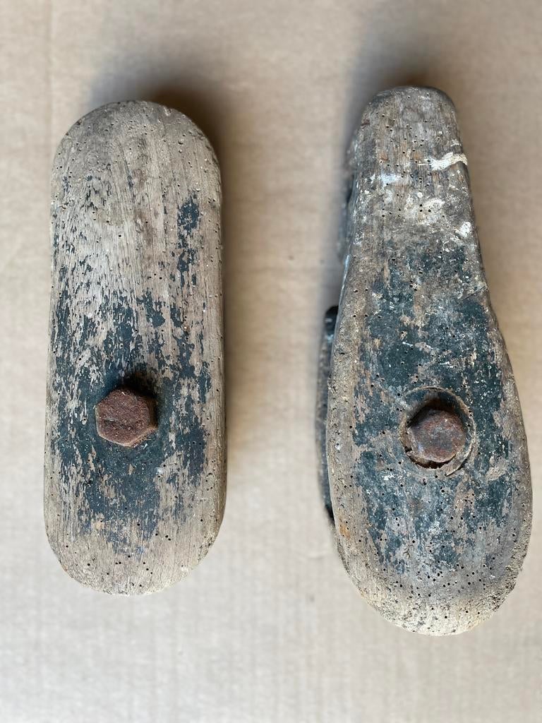 2 antieke houten KATROLLEN, Ophalen