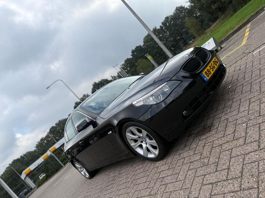 BMW 5-Serie 4.8 I 550 NL auto✅, Auto's, Automaat, Achterwielaandrijving, 4799 cc, Zwart