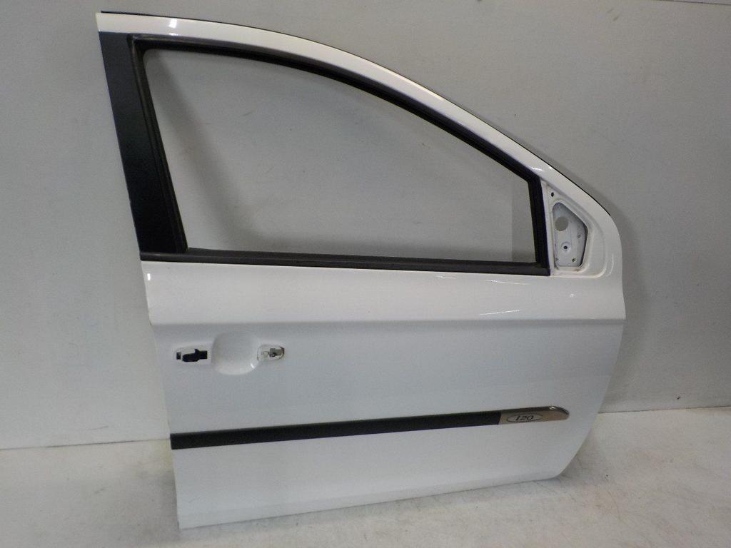 Portier rechts voor Hyundai i20, Onderdelen@venauto.nl, Van der Ven Autorecycling B.V., Gebruikt, Ettenseweg 76, 4706 PB Roosendaal, The Netherlands