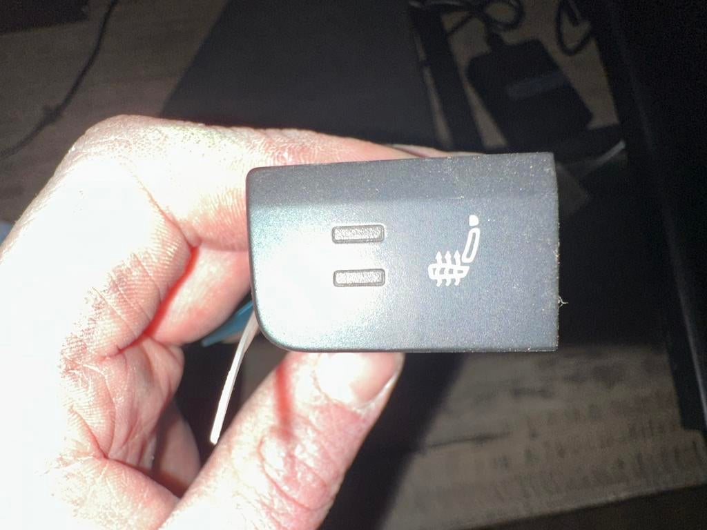 Stoelverwarming Knop VW Polo - Gebruikt, Auto-onderdelen, Ophalen of Verzenden, Gebruikt, Volkswagen