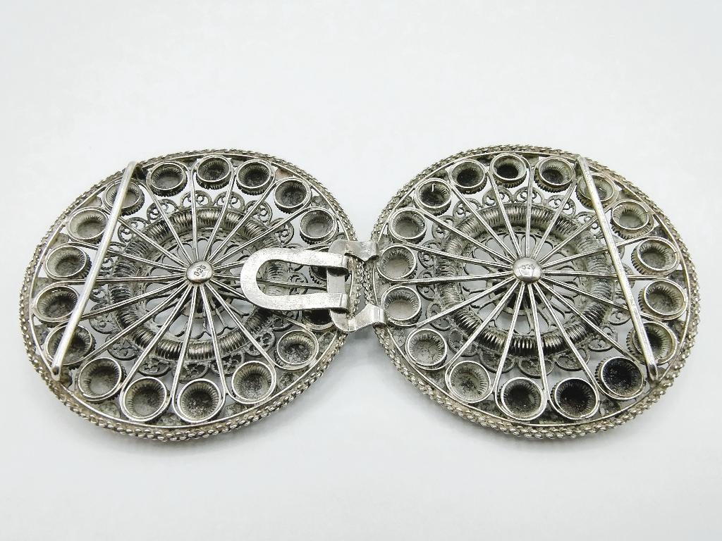 Zilveren ceintuurgesp of schorteslot, Zeeuwse klederdracht, Antiek en Kunst, Verzenden, Zilver