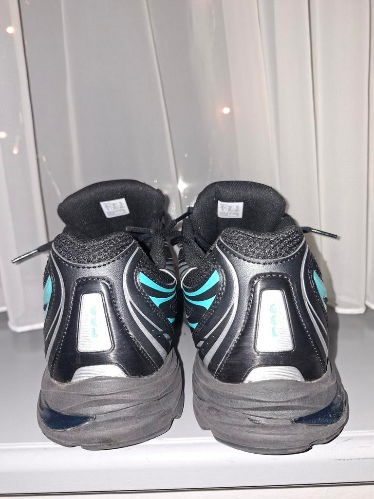 Asics gel, Zwart, Nieuw, Ophalen of Verzenden, Sneakers of Gympen