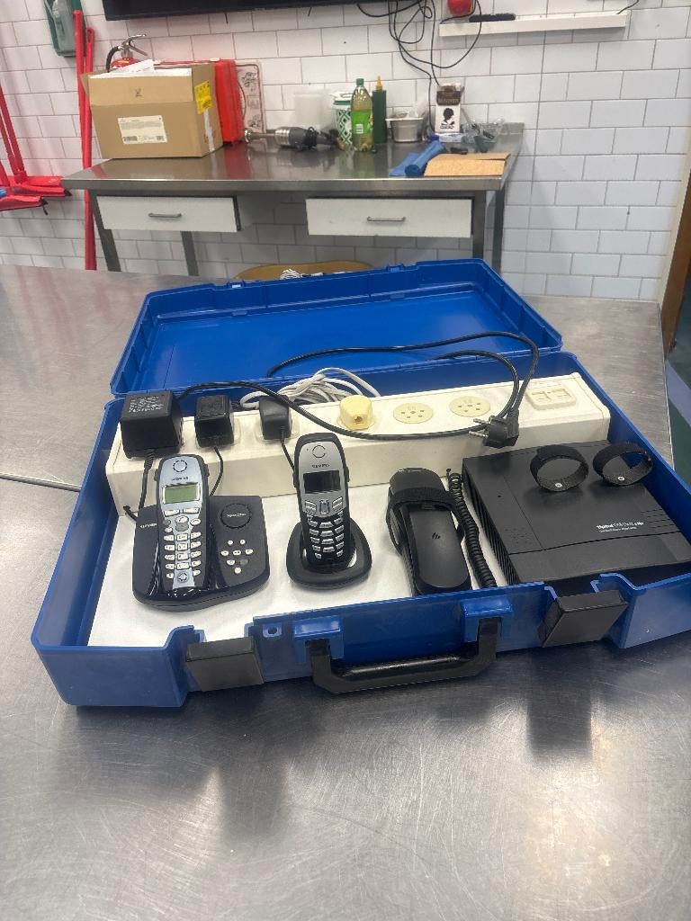 Siemens Gigaset Telefooncentrale in Koffer – Plug & Play, Telecommunicatie, Telefooncentrales, Ophalen, Gebruikt, ISDN-centrale