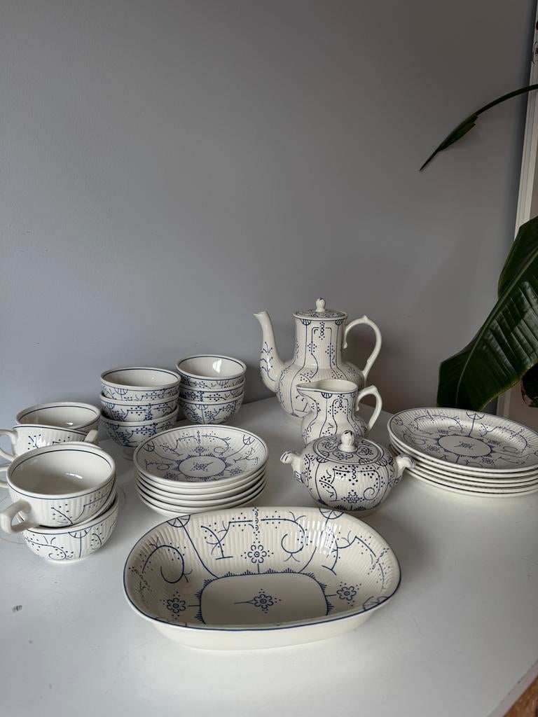 Royal Boch Copenhagen Servies - 28 Delig Compleet Servieset, Antiek en Kunst, Ophalen