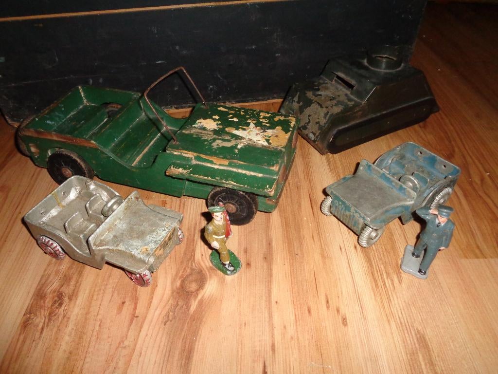 Jeep wo2 oorlog 1945 bevrijding Nederland groot hout, Verzenden, Overige soorten, Nederland, Overige typen