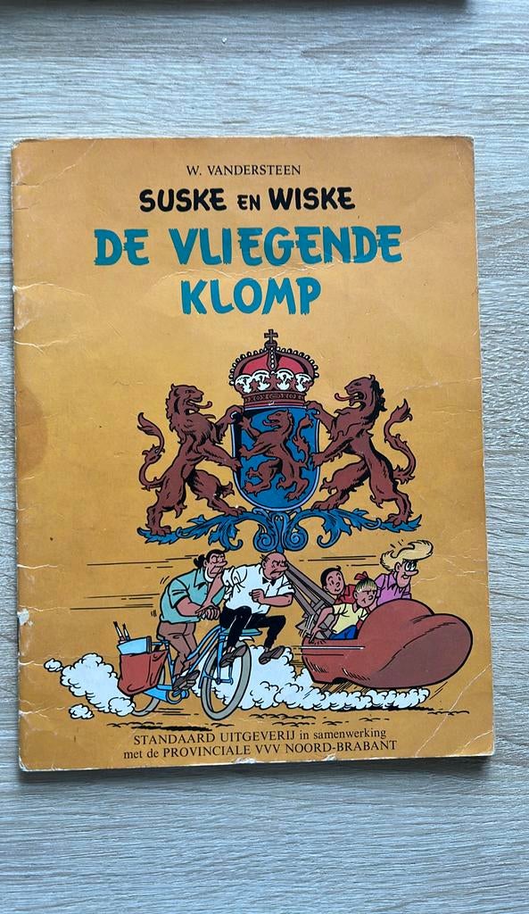 Suske en Wiske - De vliegende klomp, Eén stripboek, Ophalen of Verzenden, Gelezen