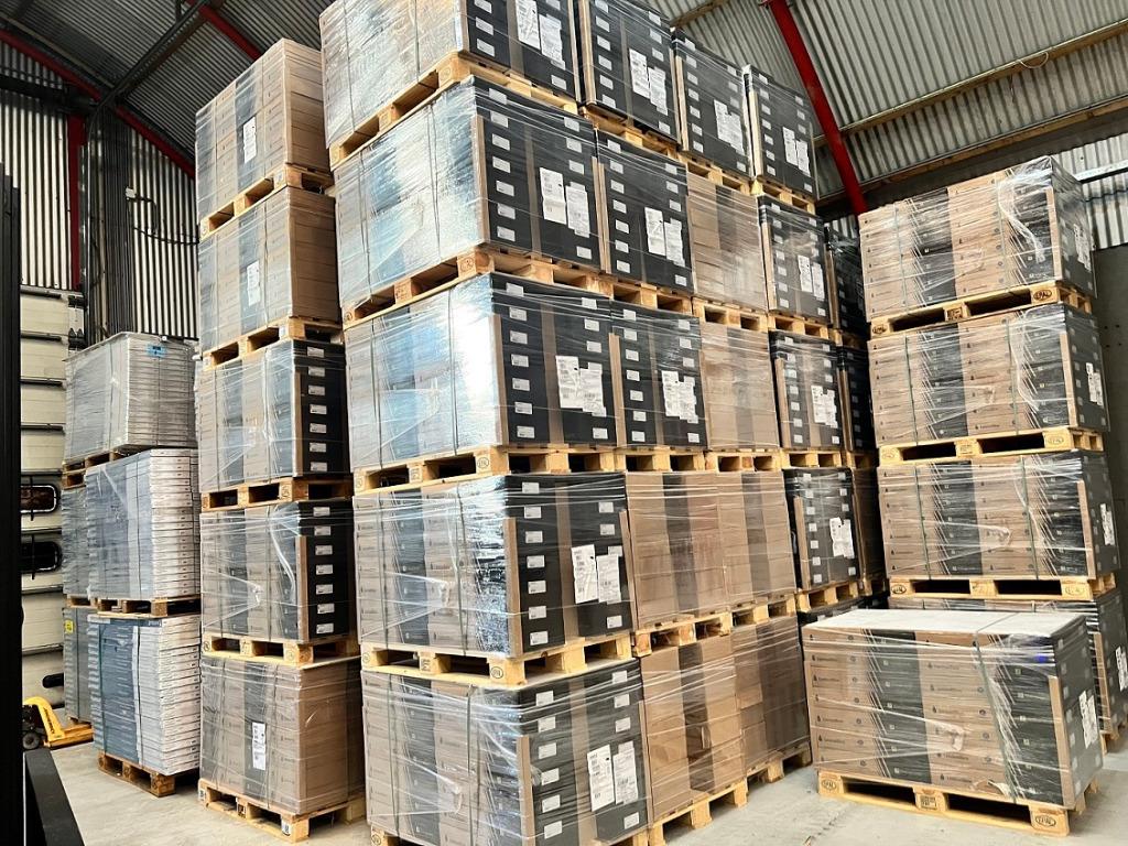 Waterbestendig Tegel Laminaat Oiled Slate 56015 Antraciet, Nieuw, Grijs, Ophalen of Verzenden, 25 tot 50 m²