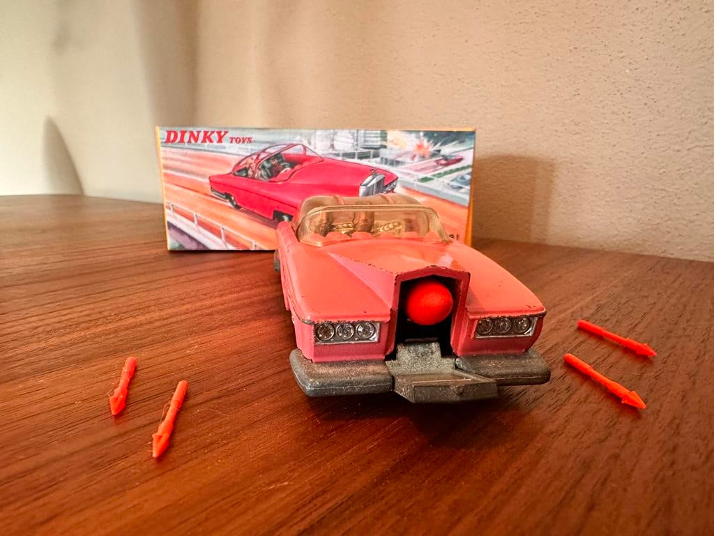 Dinky Toys 100 Lady Penelope FAB1 Thunderbirds, Verzenden, Zo goed als nieuw, Auto, Dinky Toys