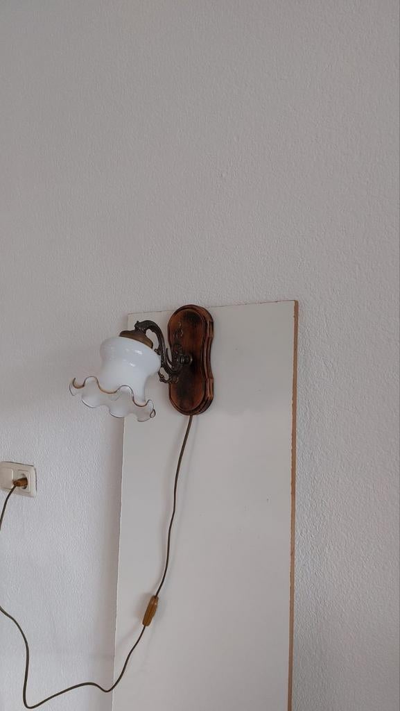 Antiek Melkglazen Schemerlampje, Huis en Inrichting, Lampen | Wandlampen, Ophalen, Gebruikt, Glas, Antiek