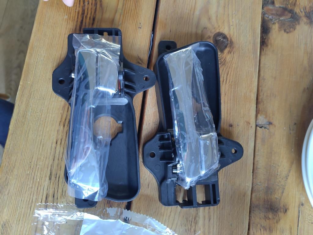 Hyundai I20 2008-2012 Binnen Deurhendels Links & Rechts, Auto-onderdelen, Interieur en Bekleding, Ophalen of Verzenden, Nieuw