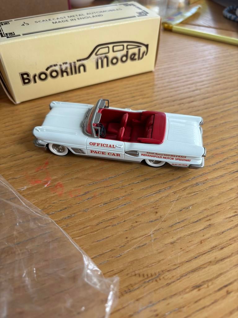 Brooklin Models 1958 Pontiac Bonneville Indianapolis Pace Ca, Hobby en Vrije tijd, Modelauto's | 1:43, Ophalen of Verzenden, Nieuw
